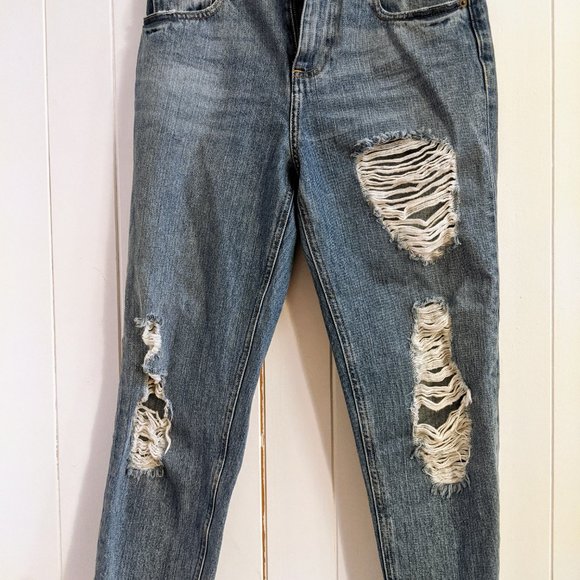 Cropped straight leg ripped jeans - Asos - Picture 3 of 4